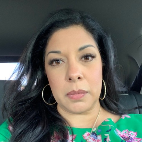 Meet your Posher, Roxanne - Picture 1 of 1